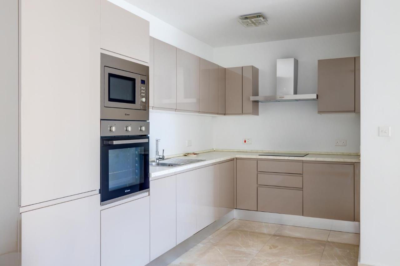 Marvellous 3Br Apartment In Central St Julians Saint Julian's Dış mekan fotoğraf