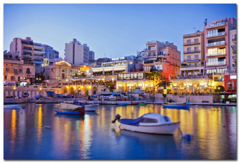 Marvellous 3Br Apartment In Central St Julians Saint Julian's Dış mekan fotoğraf